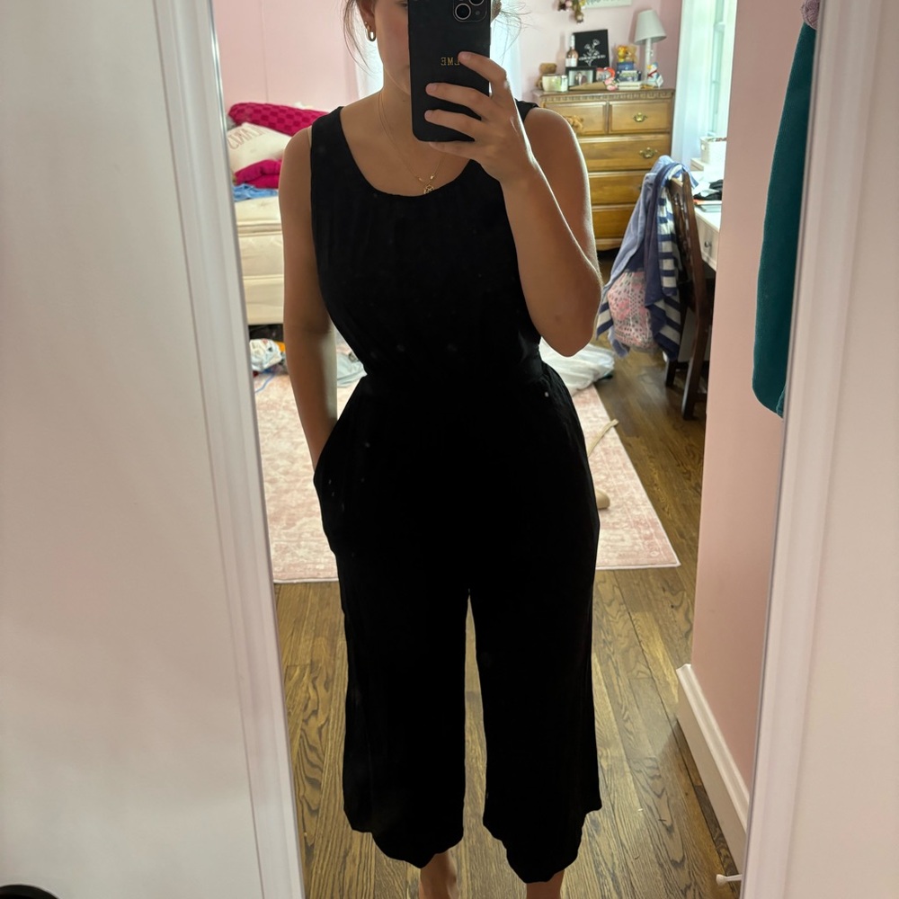 Chic Black Sleeveless Jumpsuit